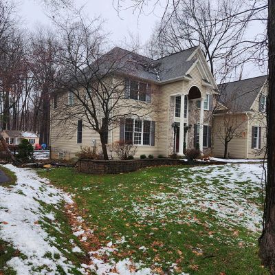 Emergency tree service operation site